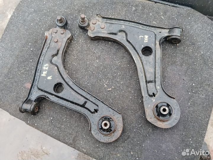 Рычаг передний Лачетти