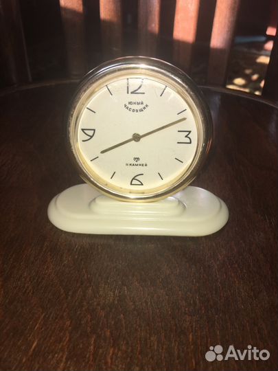 часы юный. часы школьные ссср. часы времен ссср. советские наручные часы. популярные марки часов в 2014 году мужские.