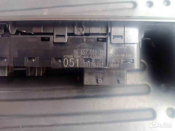 Кнопки стеклоподъёмников Citroen c4 B7