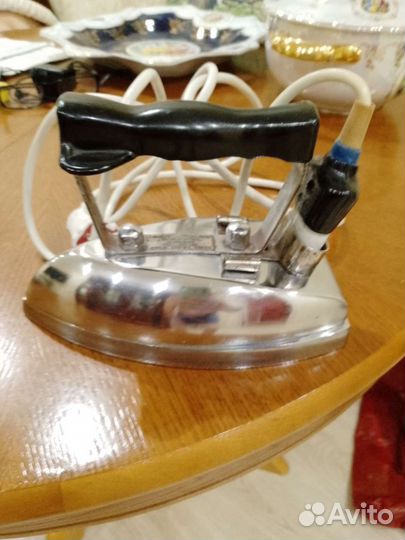 Утюг электрический из СССР