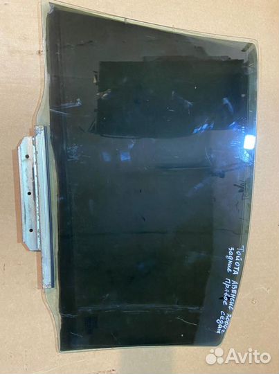 Стекло в дверь заднее правое Toyota Avensis 2