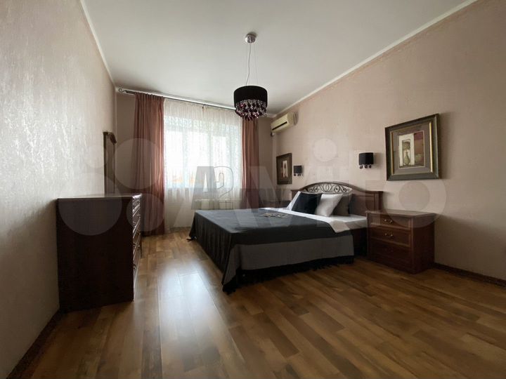 3-к. квартира, 95,8 м², 4/10 эт.