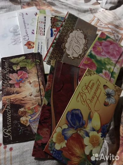 Подарочные пакеты и коробки