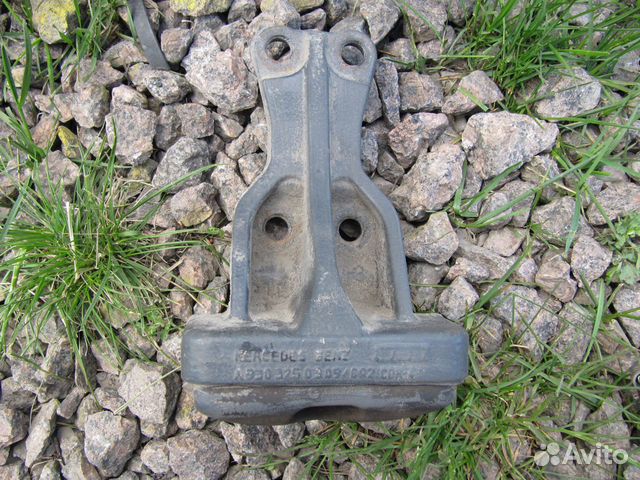 Отбойник Mercedes Benz Actros MP3