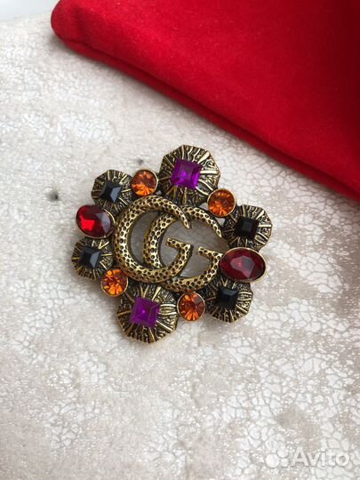 Брошь Gucci