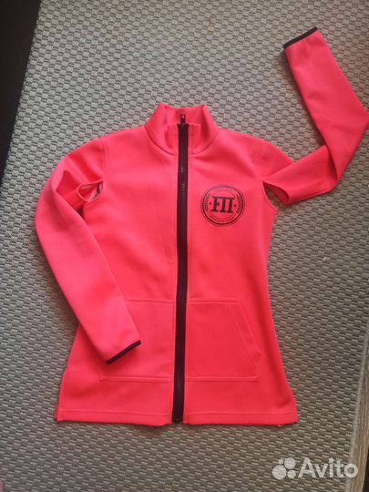 Яркая кофта на замочке