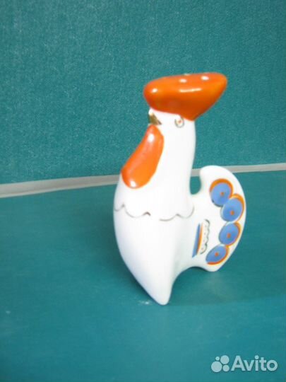 Фарфоровая солонка 