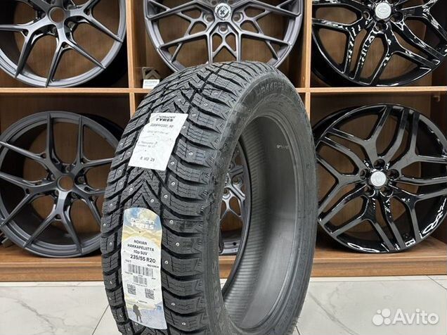 Nokian Tyres Hakkapeliitta 10p SUV 235/55 R20