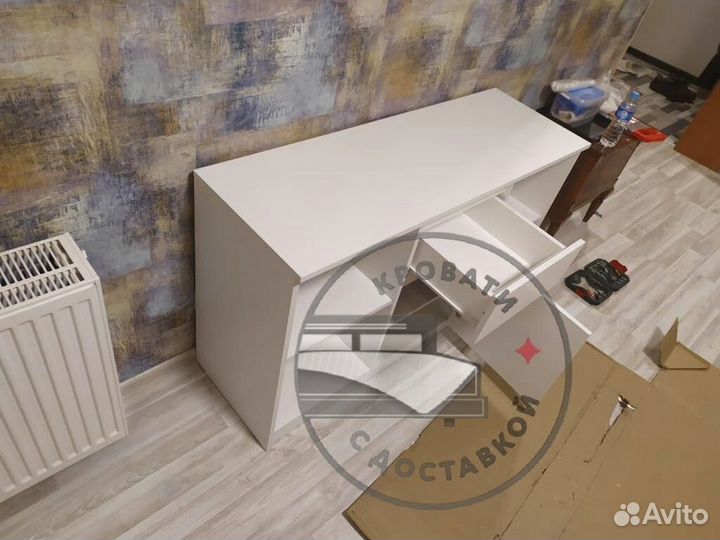 Тумба под телевизор