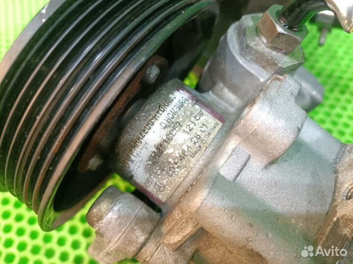 Насос гидроусилителя Mercedes-Benz S W220 M112