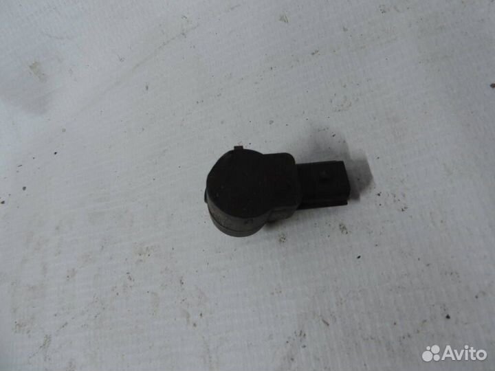 Датчик парктроника передний Cadillac SRX 2010 -2017