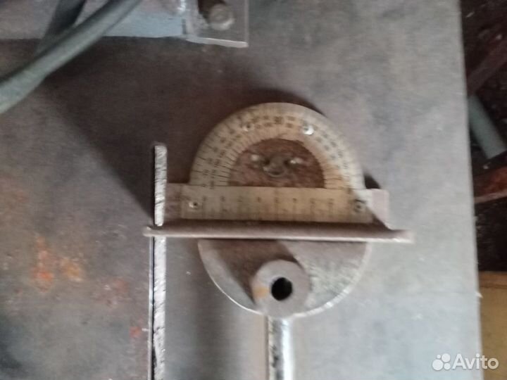 Отрезной станок по металлу