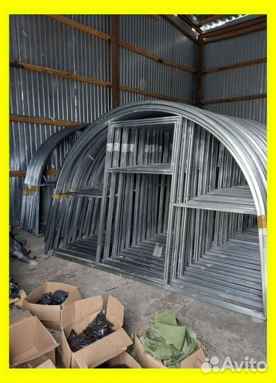 Теплица Усиленная с поликарбонатом В