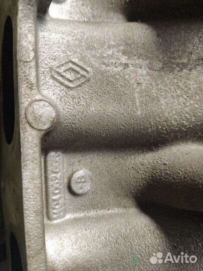 Декоративная крышка двигателя Nissan Almera седан