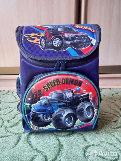 Школьный рюкзак