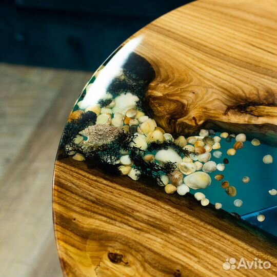 Журнальный стол из массива Вяза