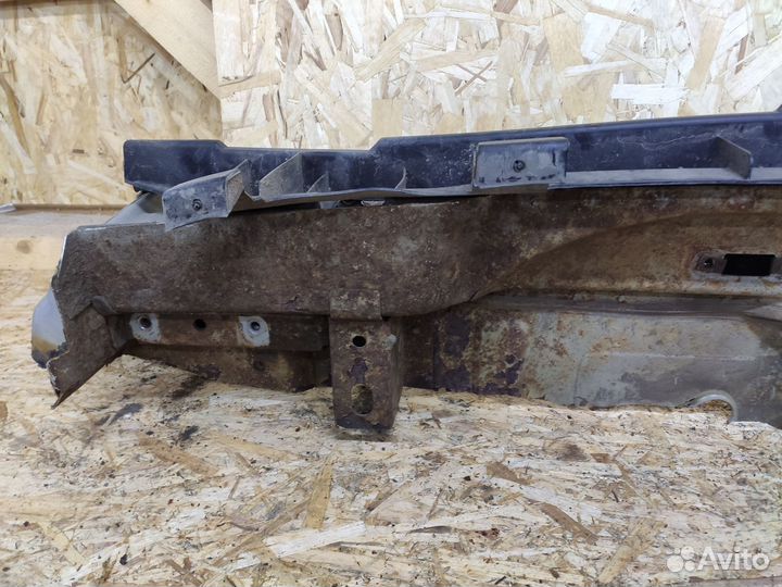 Панель задняя Dodge Caravan 4