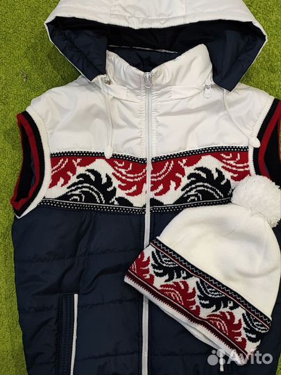 Продам безрукавку unisex + шапочка