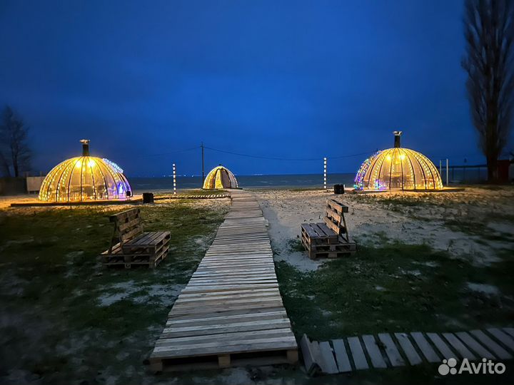 Беседка на берегу моря с BBQ