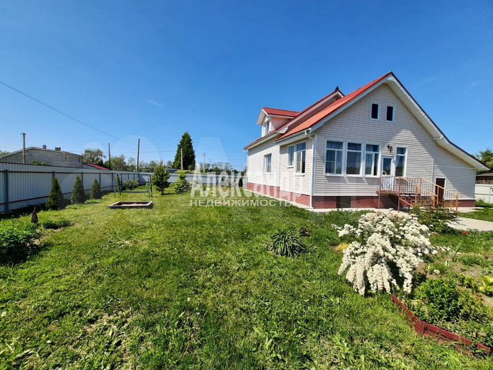 Дом 162 м² на участке 16 сот.