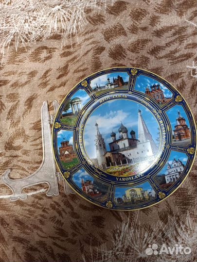 Настенная тарелка