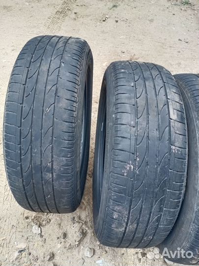 Bridgestone Dueler H/P Sport 215/60 R17 96H