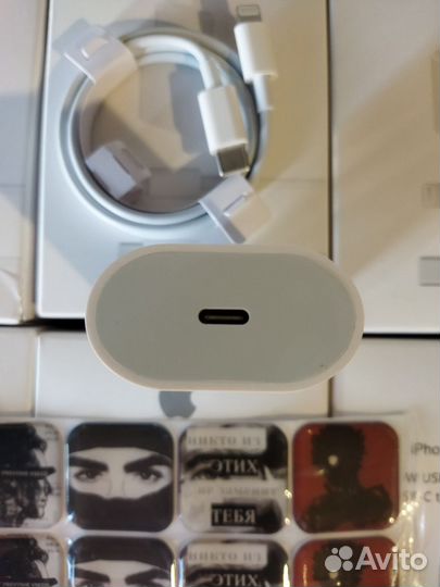 Быстрое зарядное устройство на iPhone 20W + Кабель