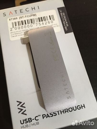 Satechi USB-С hub passthrough