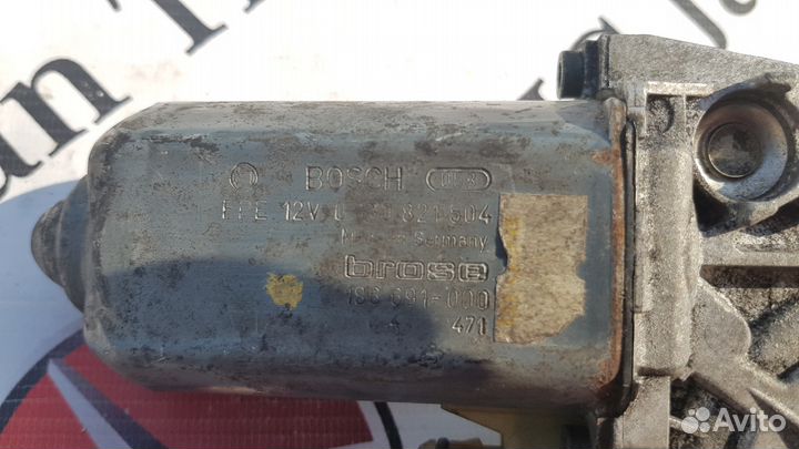 Электро мотор слева на Mercedes-Benz W140 S