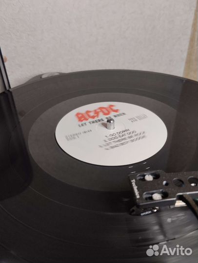 AC DC /Saxon/Rainbow