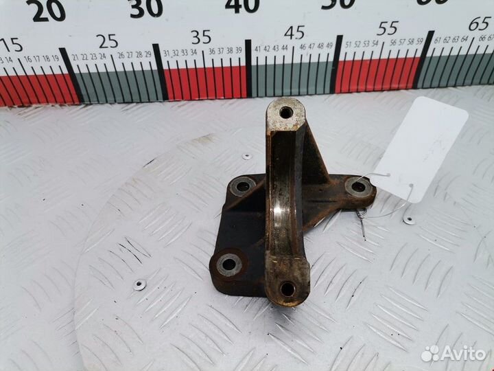 Кронштейн полуоси Volvo S60 2002 9143465