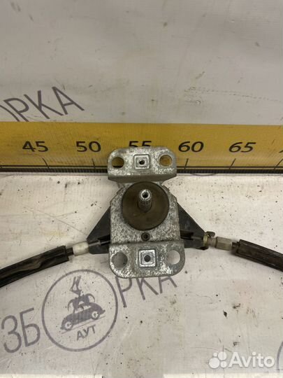 Стеклоподъёмник задний левый VW Passat B3