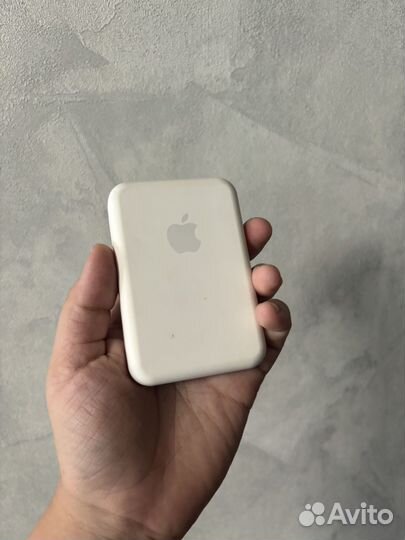 Повербанк magsafe