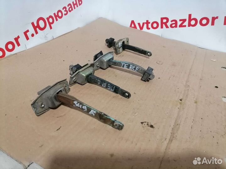 Ограничитель двери Toyota Tercel