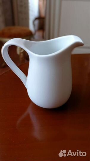 Новый Кувшин, молочник, сливочник