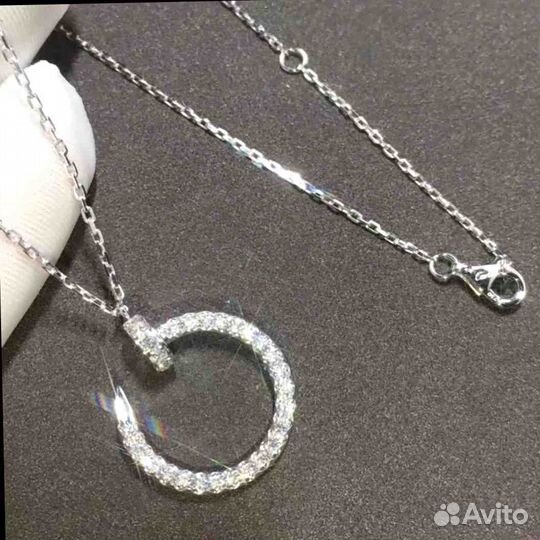 Колье Cartier Juste un Clou из золота с бриллиантами 0,29ct