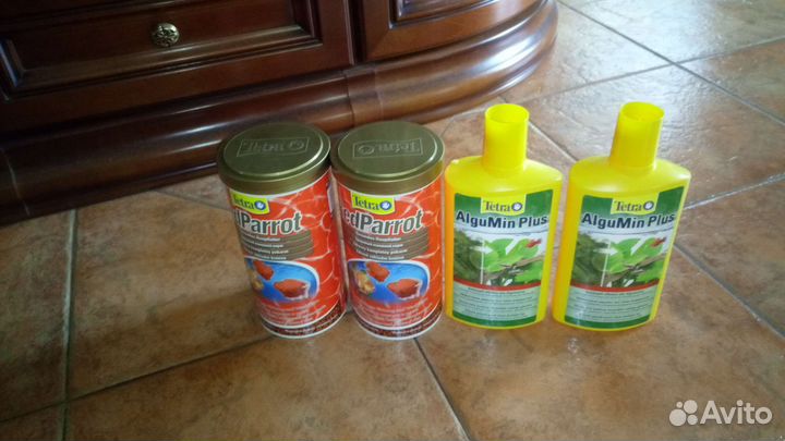 Химия и корм для рыб