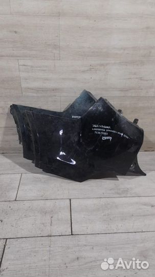 Часть бампера задний левый Land Rover Discovery