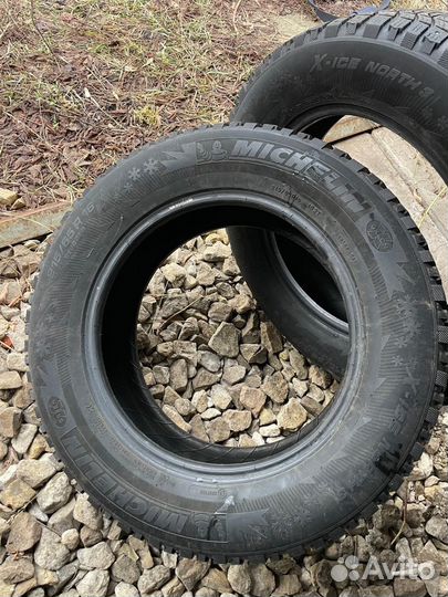 Michelin X-Ice North 3 215/65 R16