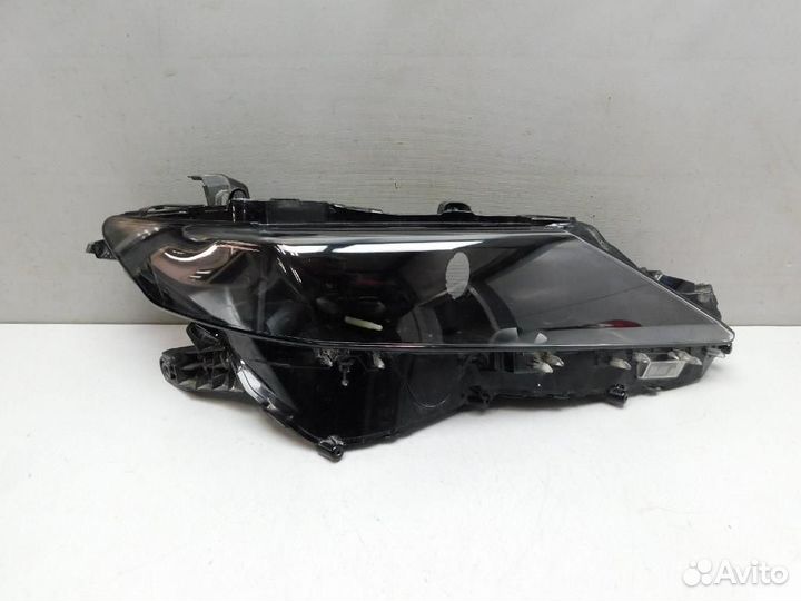 Фара правая Toyota Camry