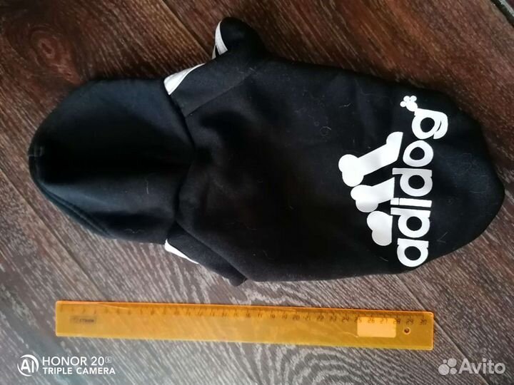 Одежда и аксессуары для животных