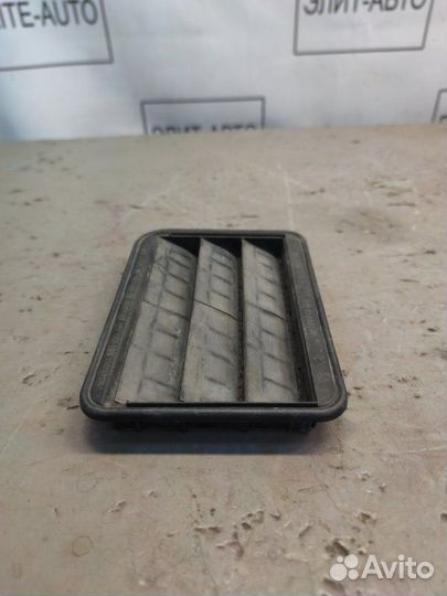 Решетка вентиляционная левая Bmw 5 G30 2.0 2021