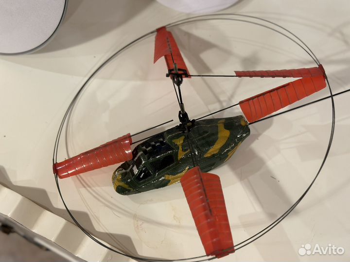 Радиоуправляемый вертолет модель с микросхемой бу