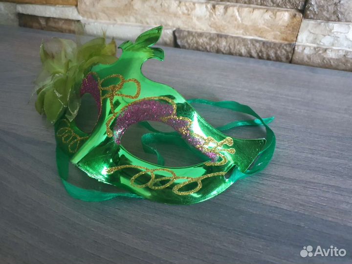 Маска карновальная женская