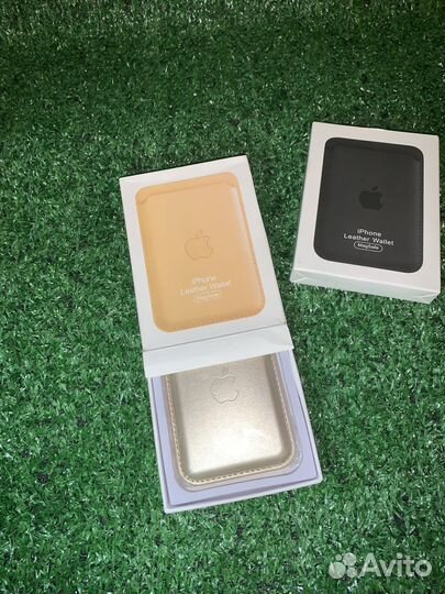 Apple MagSafe Leather Wallet