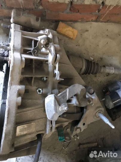 МКПП 1,6 л Рено Дастер полный привод