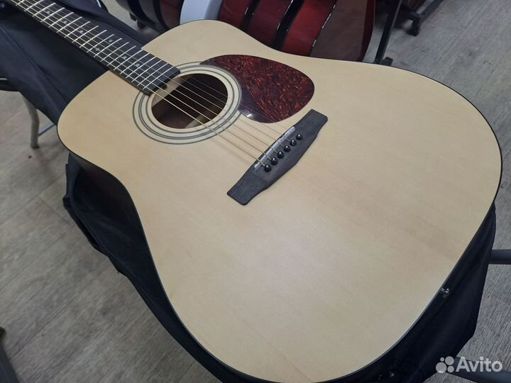 Гитара Cort Earth-60 с чехлом и аксессуарами