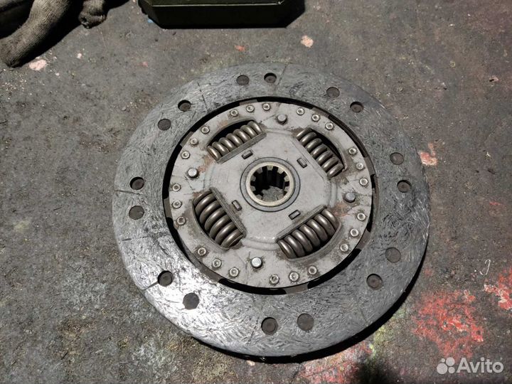 Диск сцепления D235 2.3HDI Ивеко Дейли Е3