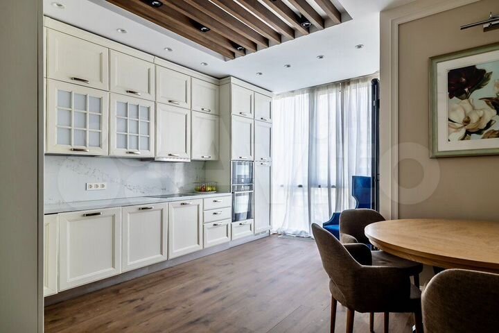 2-к. квартира, 61 м², 11/18 эт.