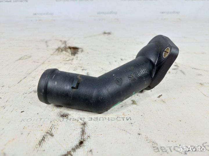 Флянец охлаждения Volkswagen Golf 4 1.6 AKL 2000